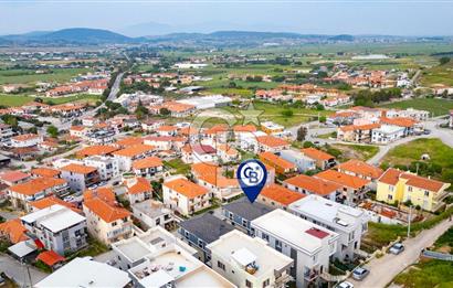 Foça Kazım Dirik'te Satılık Bahçeli 3+1 Dubleks Daire