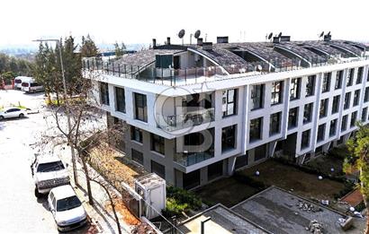 İZMİR BORNOVA EVKA-3'TE KİRALIK İŞYERİ 3 KATLI KOMPLE BİNA