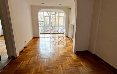 BAĞDAT CADDESİ ÜZERİNDE KONUT VE İŞYERİNE UYGUN KİRALIK 3+1