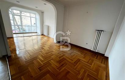 BAĞDAT CADDESİ ÜZERİNDE KONUT VE İŞYERİNE UYGUN KİRALIK 3+1