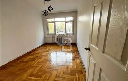 BAĞDAT CADDESİ ÜZERİNDE KONUT VE İŞYERİNE UYGUN KİRALIK 3+1