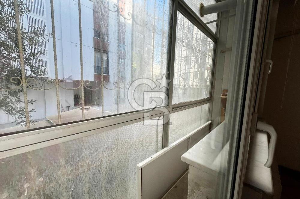 BAĞDAT CADDESİ ÜZERİNDE KONUT VE İŞYERİNE UYGUN KİRALIK 3+1