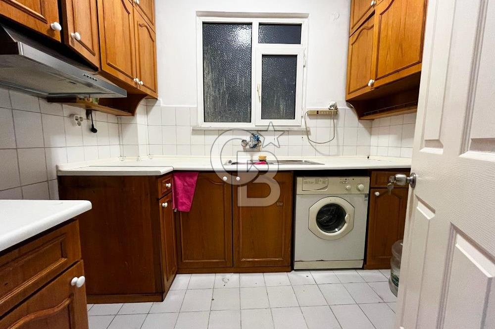 BAĞDAT CADDESİ ÜZERİNDE KONUT VE İŞYERİNE UYGUN KİRALIK 3+1