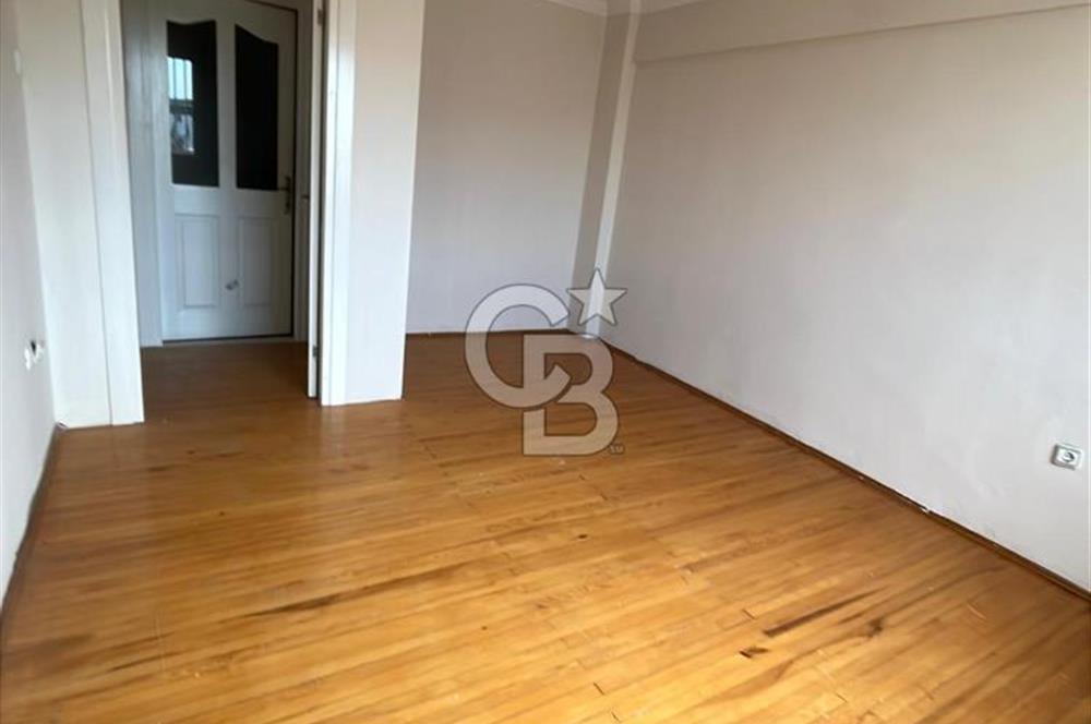 ÇİĞLİ -ŞİRİNTEPE- DERE CADDESİNDE SATILIK 4+1FIRSAT GENİŞ DAİRE