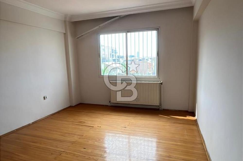 ÇİĞLİ -ŞİRİNTEPE- DERE CADDESİNDE SATILIK 4+1FIRSAT GENİŞ DAİRE