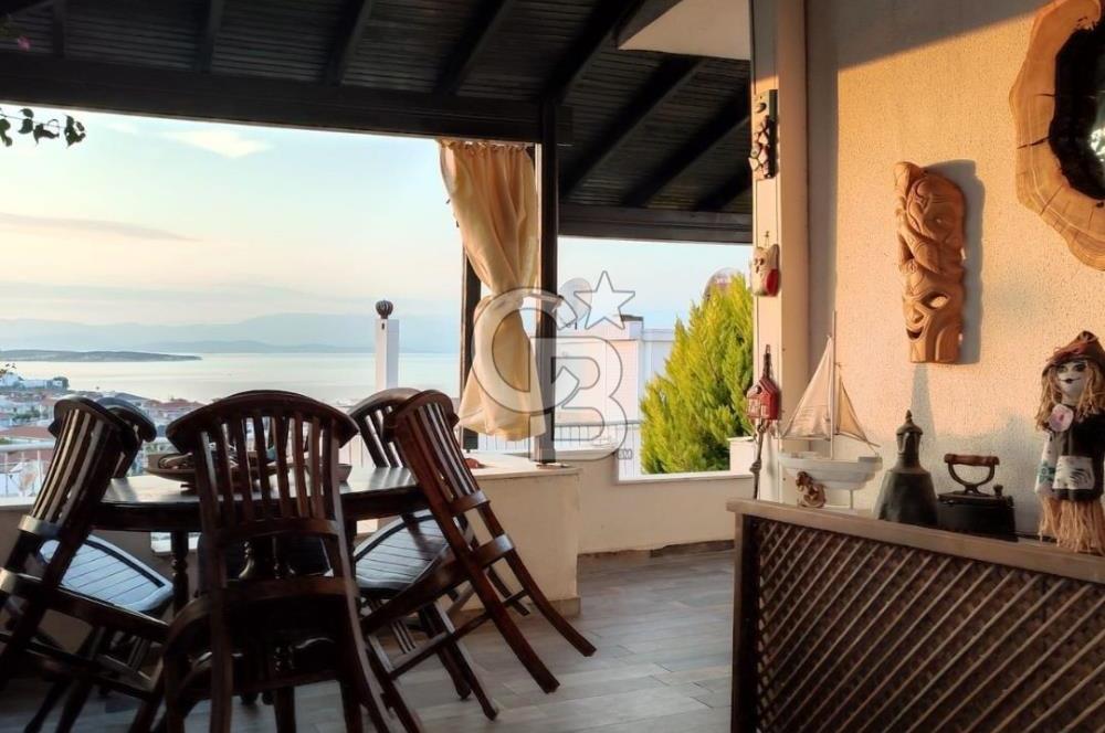 Çeşme Çiftlikköy'de Sakız Adası Manzaralı Yazlık