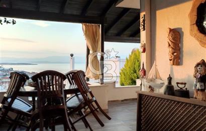 Çeşme Çiftlikköy'de Sakız Adası Manzaralı Yazlık