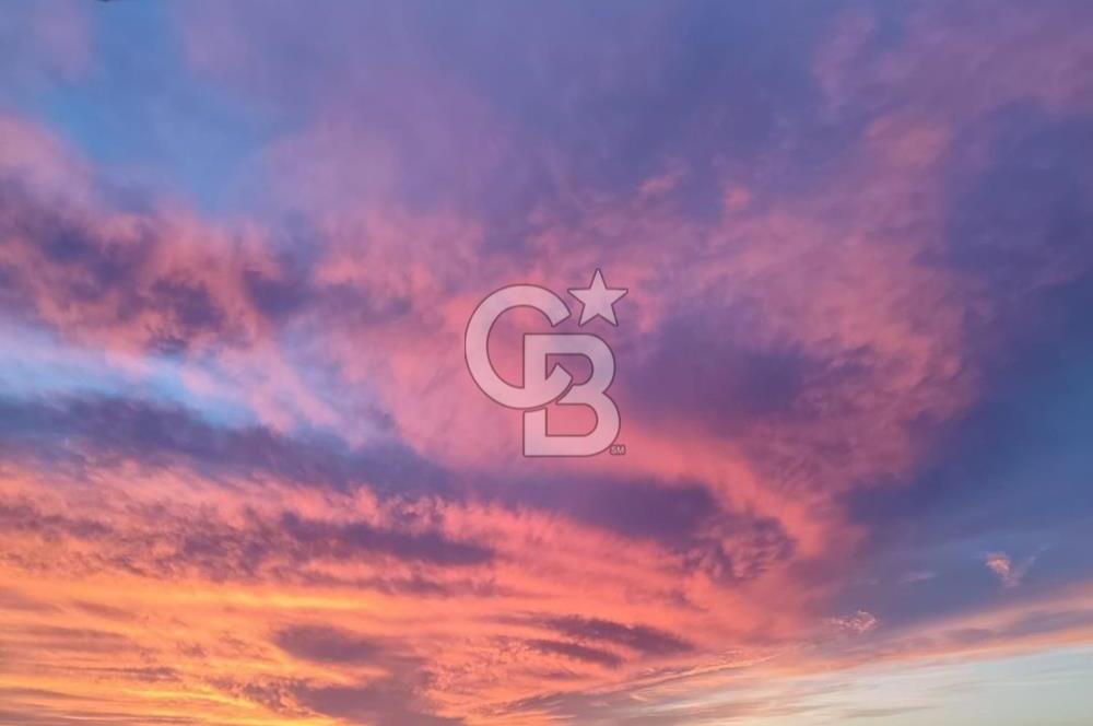 Çeşme Çiftlikköy'de Sakız Adası Manzaralı Yazlık