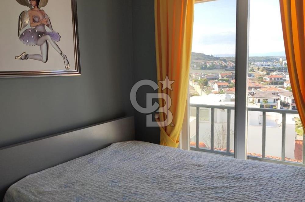 Çeşme Çiftlikköy'de Sakız Adası Manzaralı Yazlık
