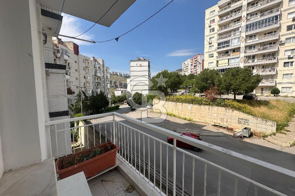 Çiğli Yakakent Mh. Arakat Deniz Manzaralı 3+1 130m2 Kiralık Daire 