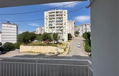 Çiğli Yakakent Mh Deniz Manzaralı Arakat Satılık 3+1 Daire 