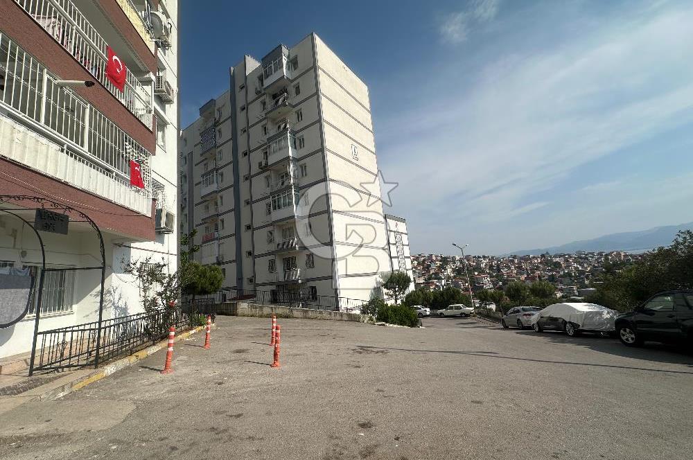 Çiğli Yakakent Mh. Arakat Deniz Manzaralı 3+1 130m2 Kiralık Daire 