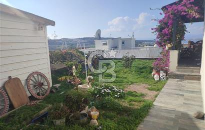 Çeşme Çiftlikköy'de Sakız Adası Manzaralı Yazlık