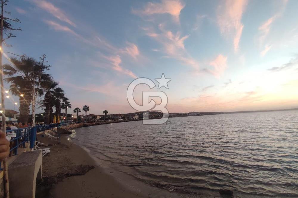 Çeşme Çiftlikköy'de Sakız Adası Manzaralı Yazlık