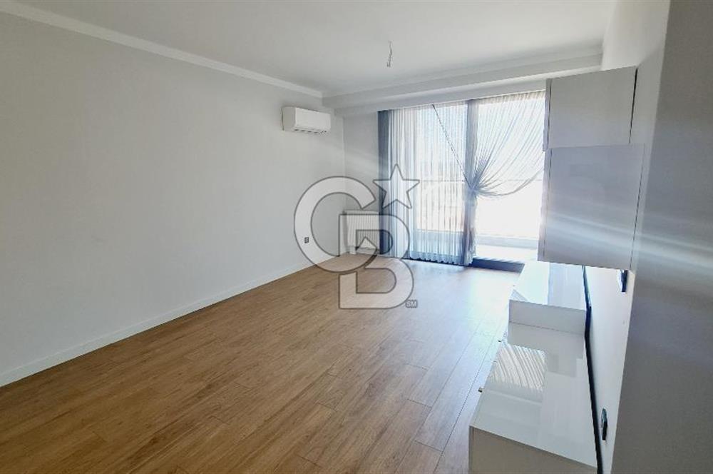 Manisa Meydan Sitesi Kiralık Havuz Cephe 2+1 Kapalı Mutfak Daire