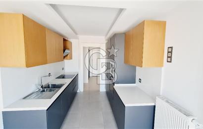 Manisa Meydan Sitesi Kiralık Havuz Cephe 2+1 Kapalı Mutfak Daire