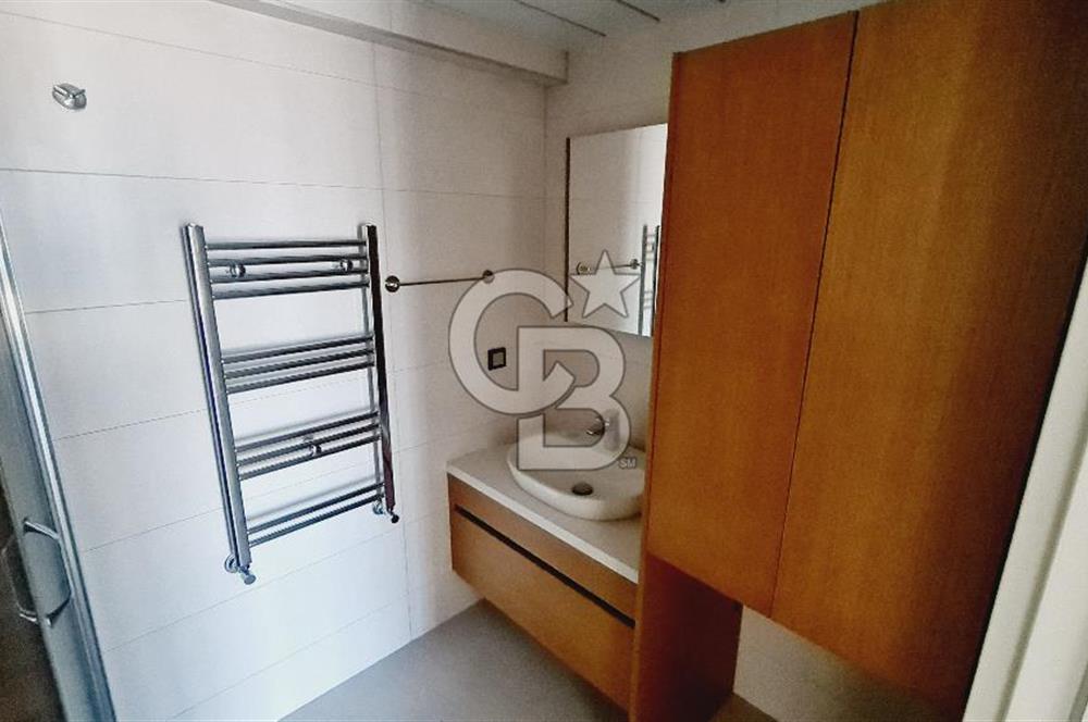 Manisa Meydan Sitesi Kiralık Havuz Cephe 2+1 Kapalı Mutfak Daire