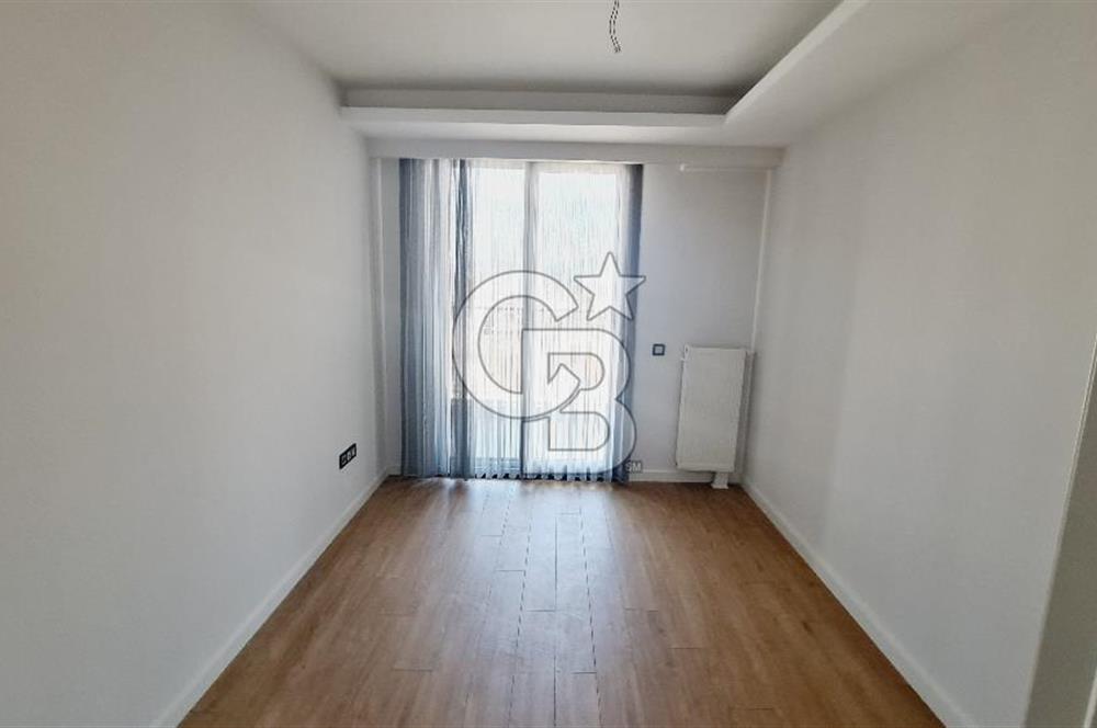 Manisa Meydan Sitesi Kiralık Havuz Cephe 2+1 Kapalı Mutfak Daire
