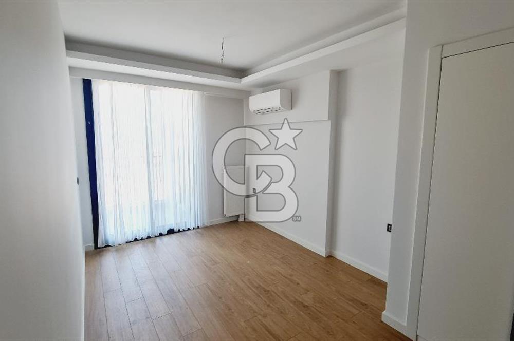 Manisa Meydan Sitesi Kiralık Havuz Cephe 2+1 Kapalı Mutfak Daire