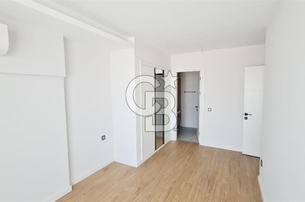 Manisa Meydan Sitesi Kiralık Havuz Cephe 2+1 Kapalı Mutfak Daire