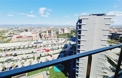 Manisa Meydan Sitesi Kiralık Havuz Cephe 2+1 Kapalı Mutfak Daire