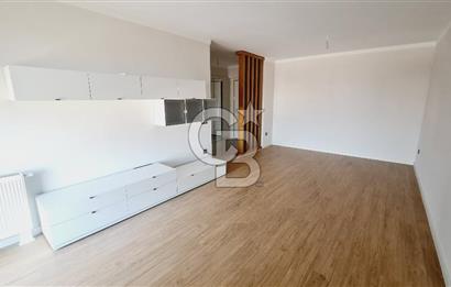 Manisa Meydan Sitesi Kiralık Havuz Cephe 2+1 Kapalı Mutfak Daire