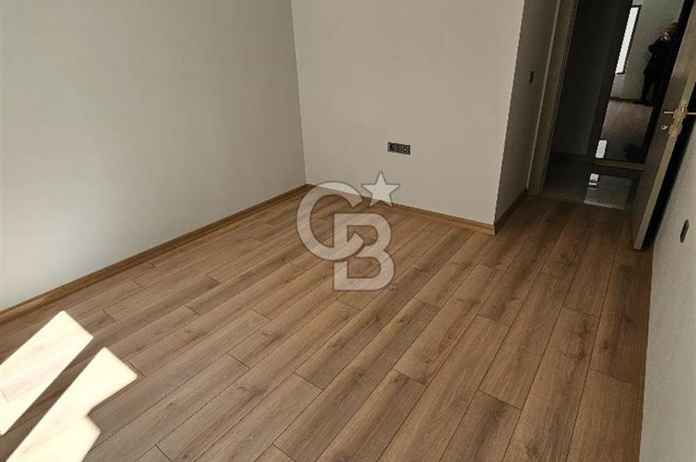 İLKADIM MAHALLESİNDE OTURUMA HAZIR SIFIR BİNADA SATILIK 2+1
