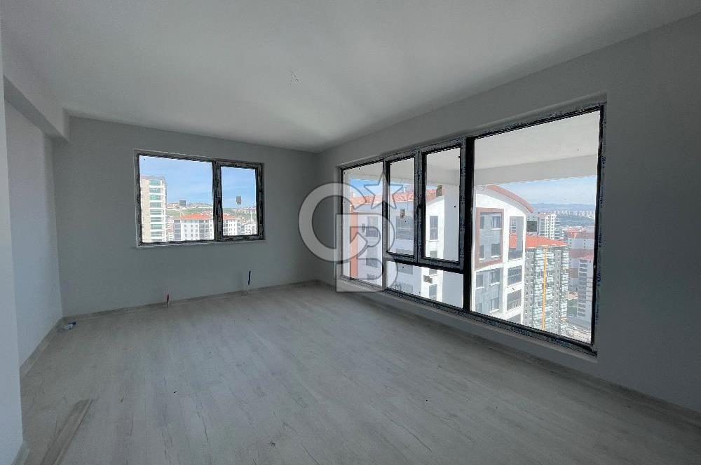 Güneşevlerde Satılık Site içinde 6+2 satılık daire
