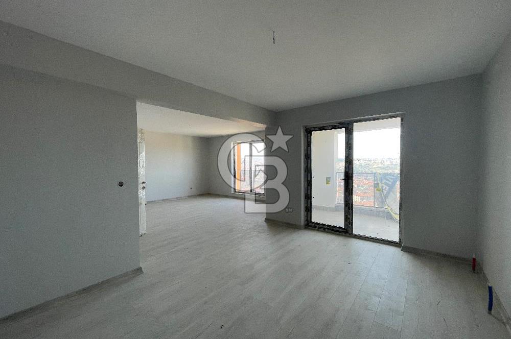 Güneşevlerde Satılık Site içinde 6+2 satılık daire