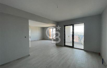 Güneşevlerde Satılık Site içinde 6+2 satılık daire
