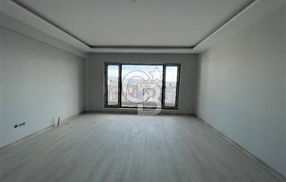 Güneşevlerde Satılık Site içinde 6+2 satılık daire