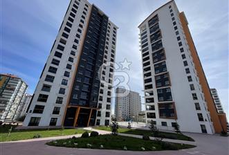 Güneşevlerde Satılık Site içinde 6+2 satılık daire