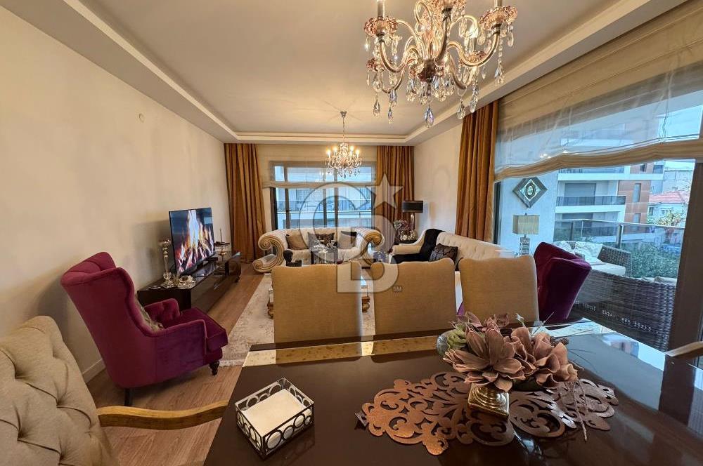 BLİFE ATASEHİR SİTESİNDE ÖZEL TADİLATLI BÜYÜK 3+1 SATILIK DAİRE