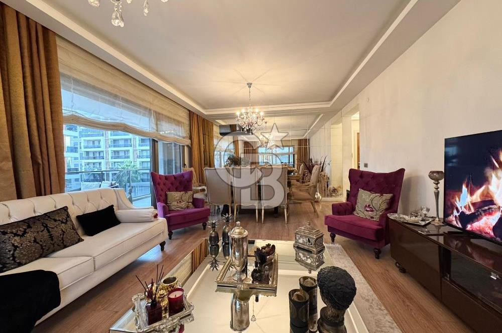 BLİFE ATASEHİR SİTESİNDE ÖZEL TADİLATLI BÜYÜK 3+1 SATILIK DAİRE