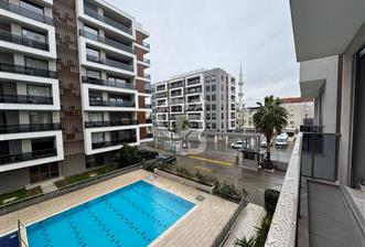 BLİFE ATASEHİR SİTESİNDE ÖZEL TADİLATLI BÜYÜK 3+1 SATILIK DAİRE
