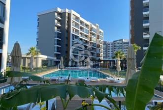 Ataşehir Modern Sitesinde Eşyalı Satılık 1+1 Daire