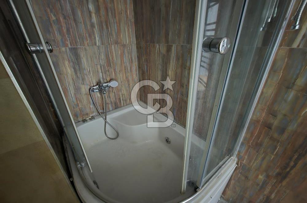 Bayraklı Gümüşpala Deniz Manzaralı Özel Dizayn Kiralık 2+1 Daire