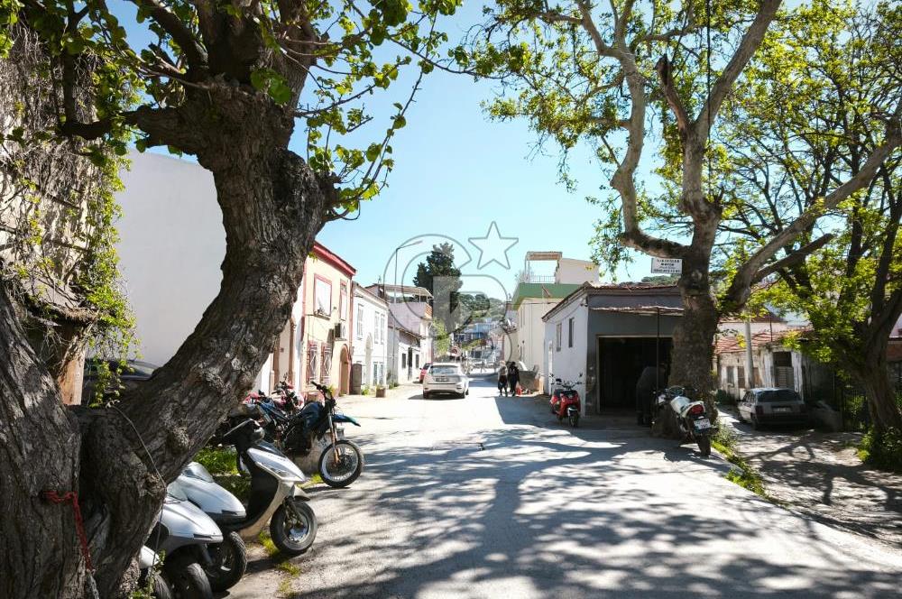 Ayvalık Merkez Satılık İmarlı Köşe Parsel Arsa