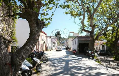 Ayvalık Merkez Satılık İmarlı Köşe Parsel Arsa