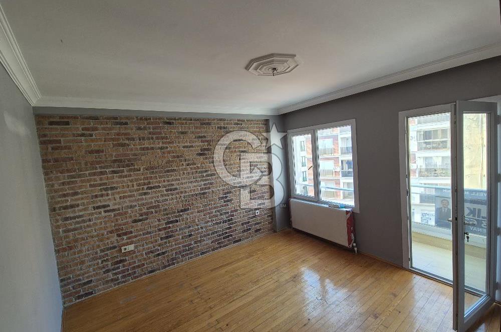 Bayraklı Gümüşpala Deniz Manzaralı Özel Dizayn Kiralık 2+1 Daire