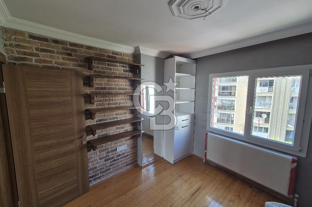 Bayraklı Gümüşpala Deniz Manzaralı Özel Dizayn Kiralık 2+1 Daire