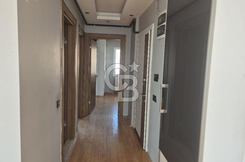 Bayraklı Gümüşpala Deniz Manzaralı Özel Dizayn Kiralık 2+1 Daire