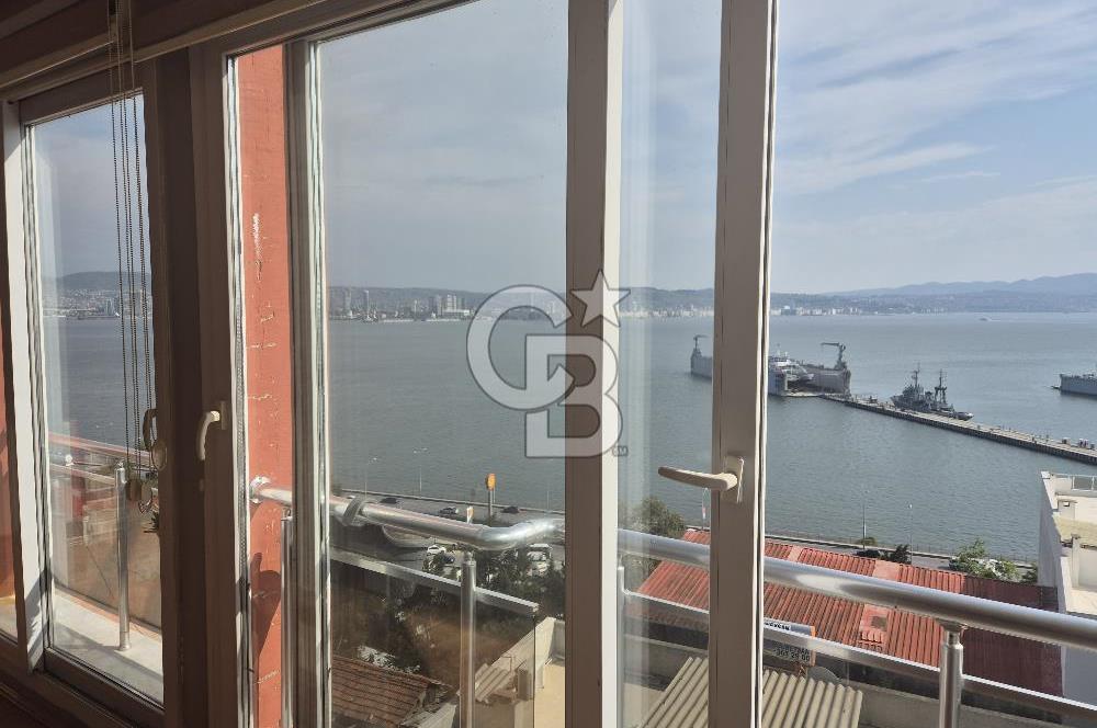 Bayraklı Gümüşpala Deniz Manzaralı Özel Dizayn Kiralık 2+1 Daire