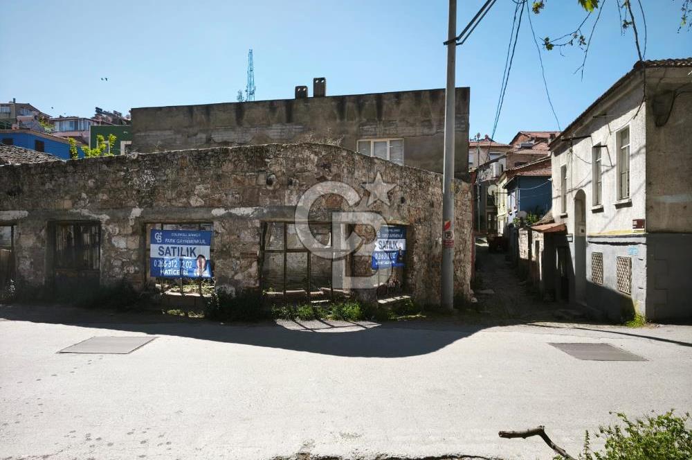 Ayvalık Merkez Satılık İmarlı Köşe Parsel Arsa