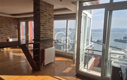 Bayraklı Gümüşpala Deniz Manzaralı Özel Dizayn Kiralık 2+1 Daire