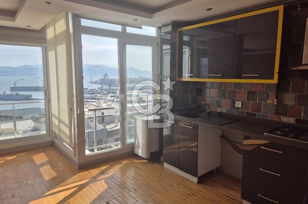 Bayraklı Gümüşpala Deniz Manzaralı Özel Dizayn Kiralık 2+1 Daire