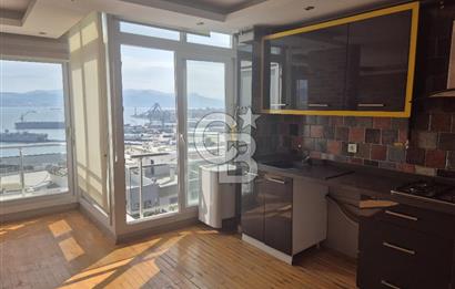 Bayraklı Gümüşpala Deniz Manzaralı Özel Dizayn Kiralık 2+1 Daire