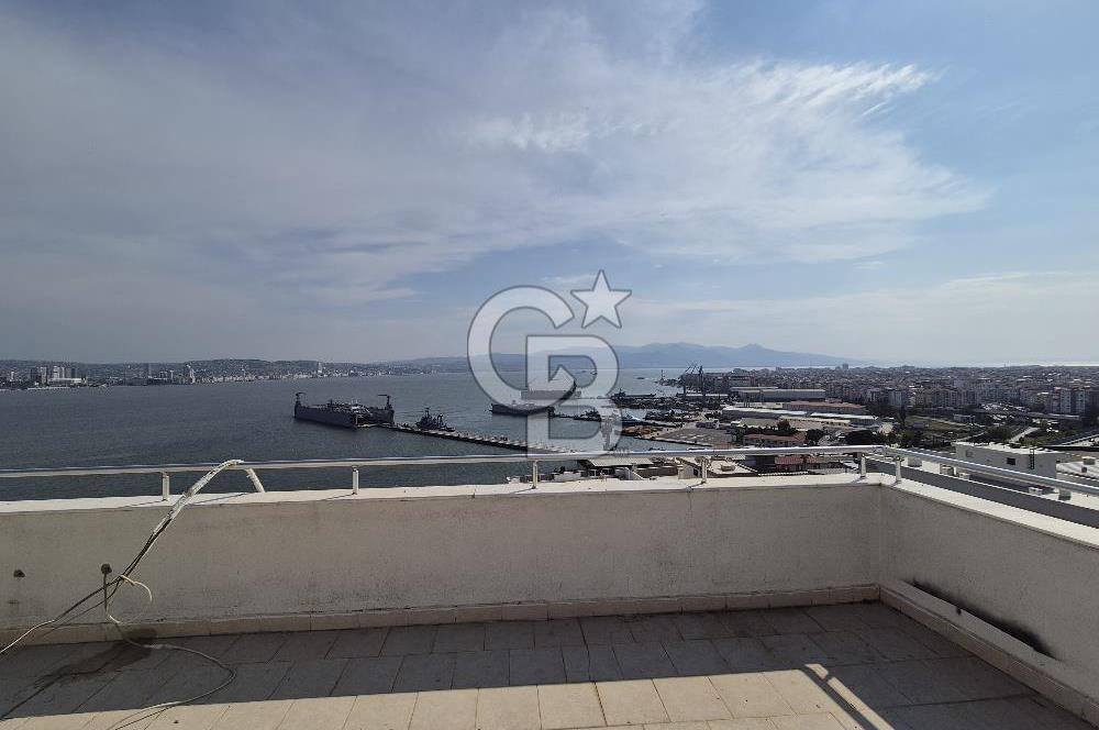 Bayraklı Gümüşpala Deniz Manzaralı Özel Dizayn Kiralık 2+1 Daire