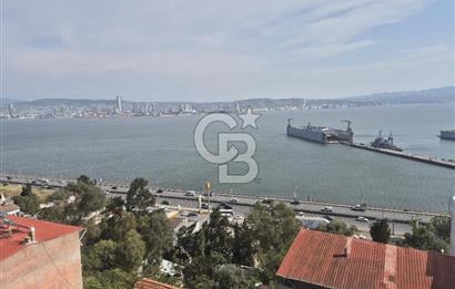 Bayraklı Gümüşpala Deniz Manzaralı Özel Dizayn Kiralık 2+1 Daire