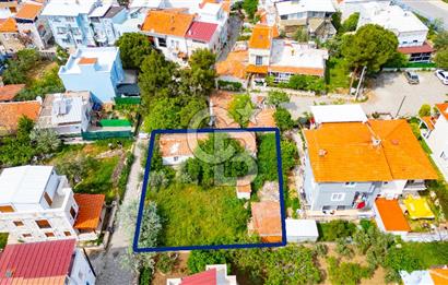 Yenifoça Merkezde Marinaya Yürüme Mesafesinde Satılık Arsa